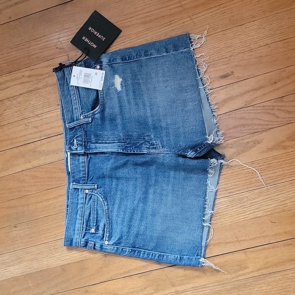 MOTHER Pants - NWT MOTHER SUPERIOR  The Dutchie Short Fray